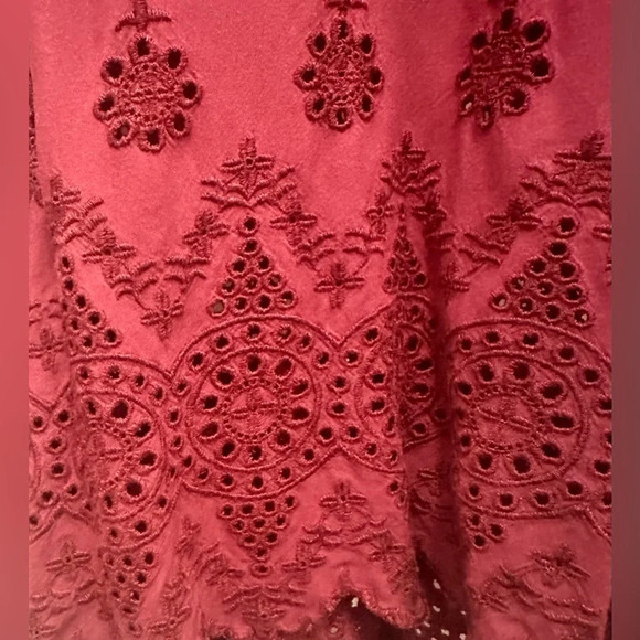 Sonoma Women’s Embroidered Cranberry Blouse Size XXL - Picture 3 of 5